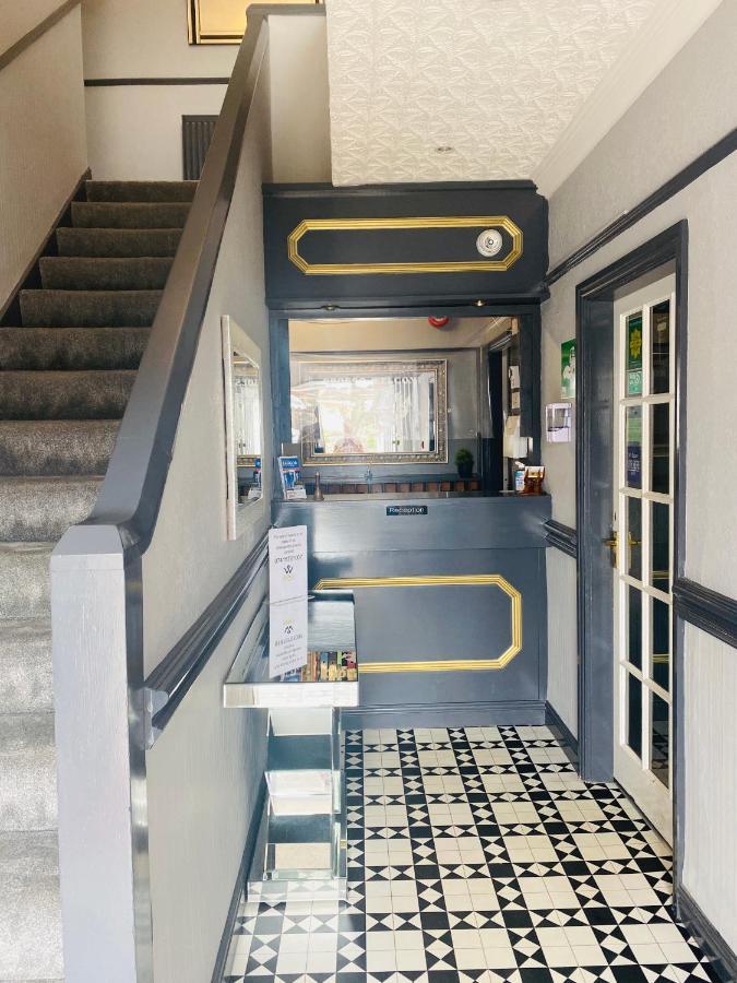 The Traxx Hotel بانغور المظهر الخارجي الصورة
