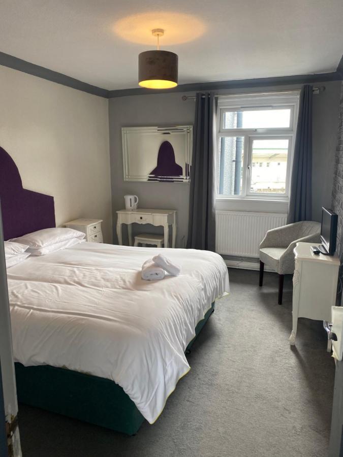 The Traxx Hotel بانغور المظهر الخارجي الصورة