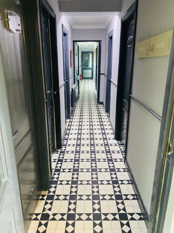 The Traxx Hotel بانغور المظهر الخارجي الصورة