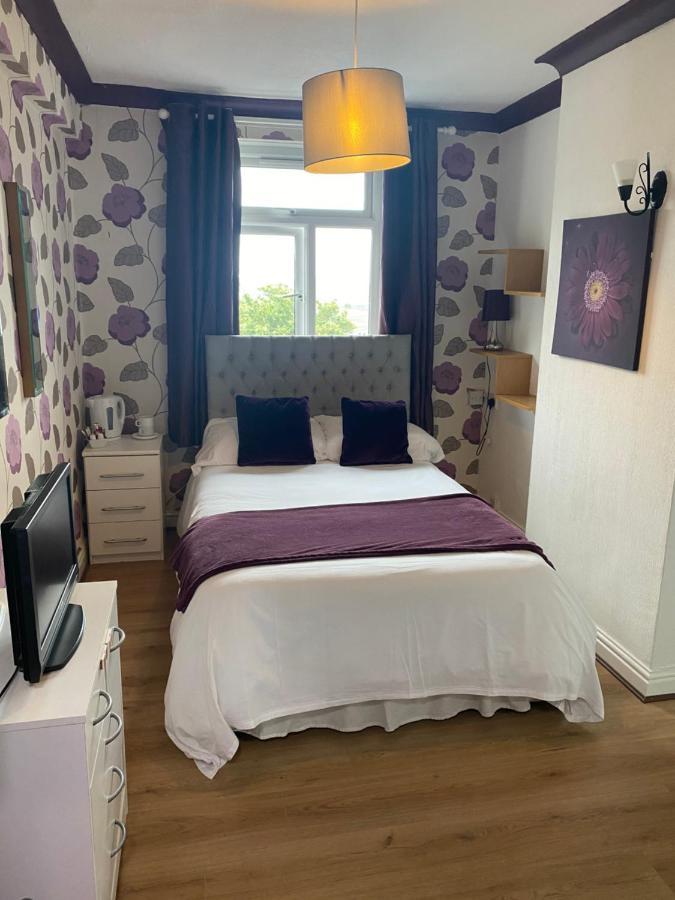 The Traxx Hotel بانغور المظهر الخارجي الصورة