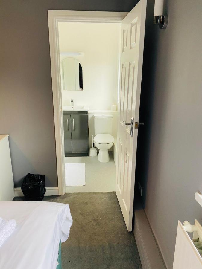 The Traxx Hotel بانغور المظهر الخارجي الصورة